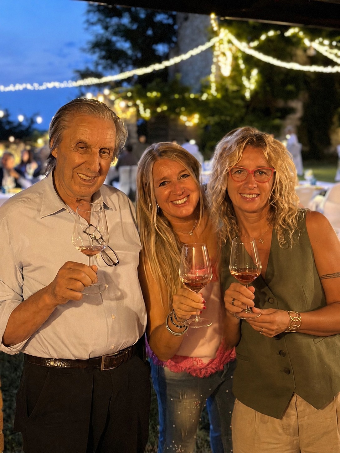 Brindiamo insieme